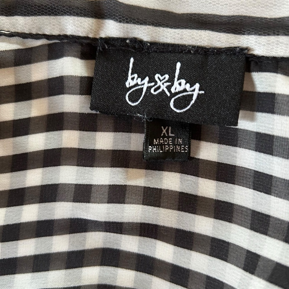 By & By  striped silky feel long sleeve button down collar blouse XL - Picture 6 of 8
